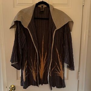 Elegant Women's Linen Jacket in Brown and Tan